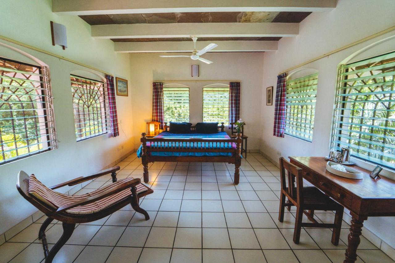 Gaia's Garden Guest House Auroville Exterior foto